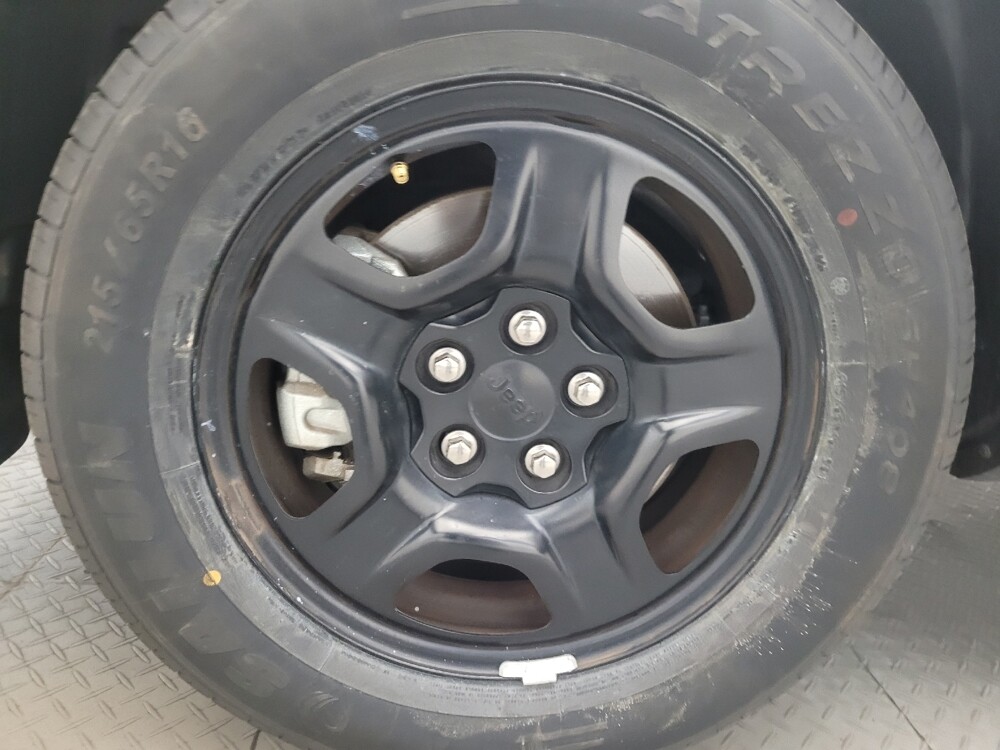 2021 Jeep Renegade in Glendale, AZ 85301 - 18130974 31