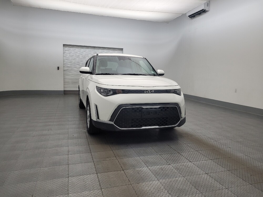 2025 Kia Soul in Mesa, AZ 85210 - 18130975 14