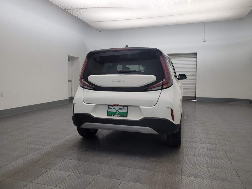 2025 Kia Soul in Mesa, AZ 85210 - 18130975 7
