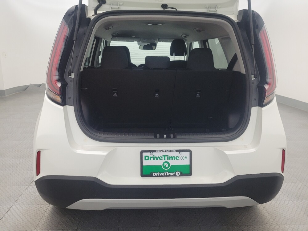 2025 Kia Soul in Mesa, AZ 85210 - 18130975 29