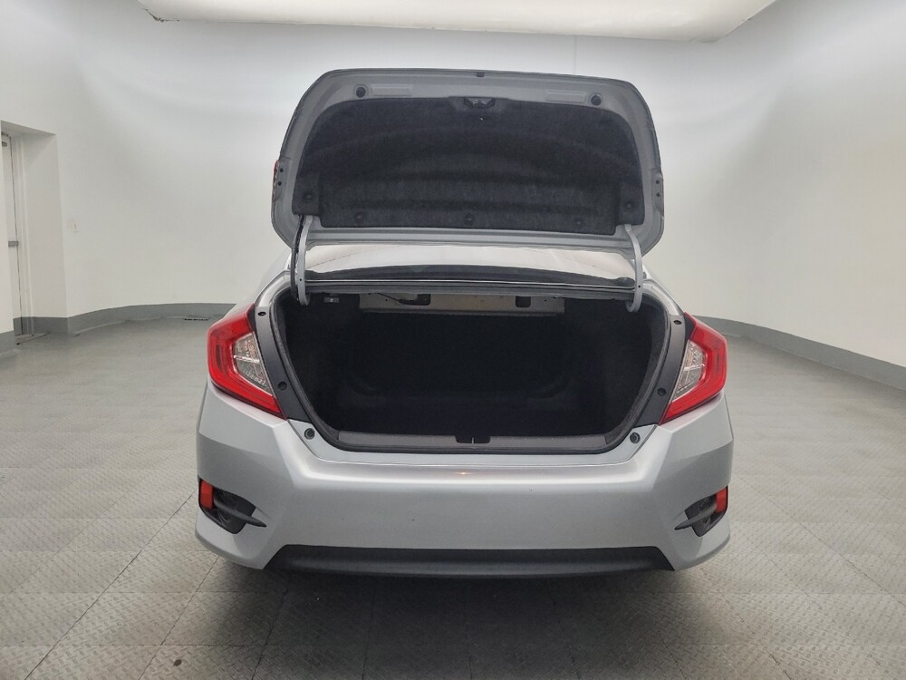 2018 Honda Civic in Phoenix, AZ 85015 - 18130976 29