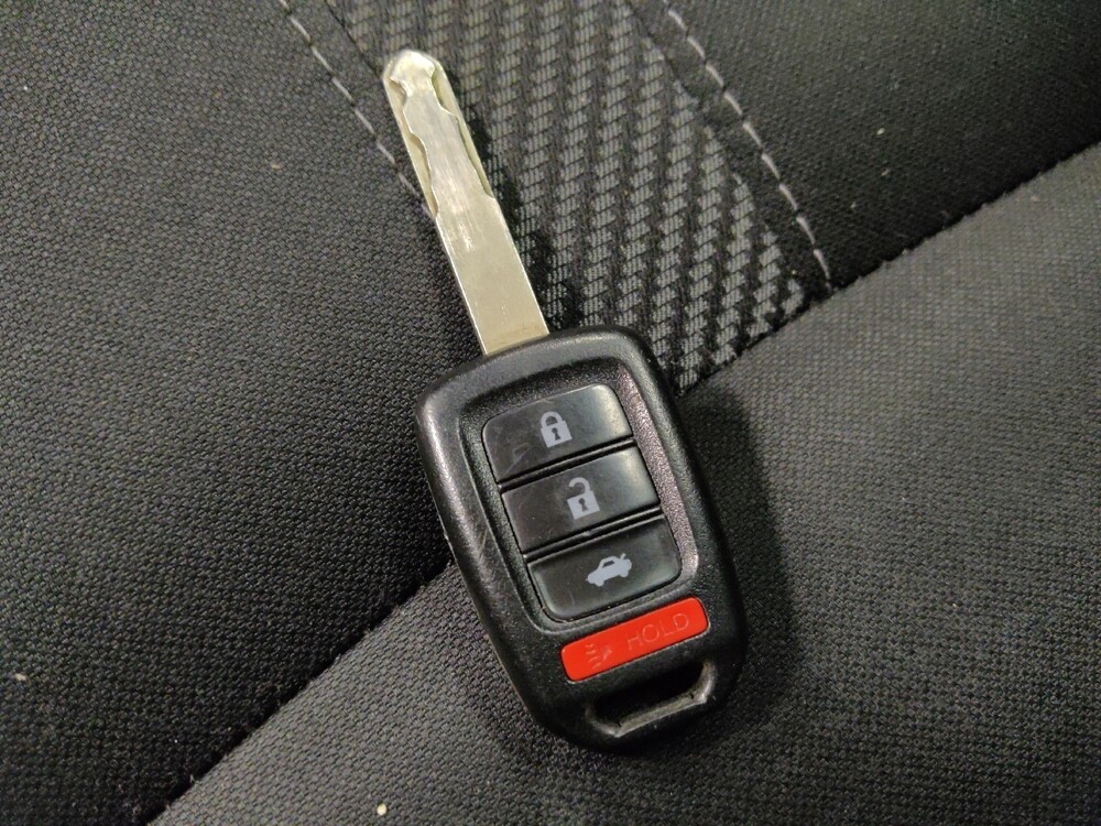 2018 Honda Civic in Phoenix, AZ 85015 - 18130976 32