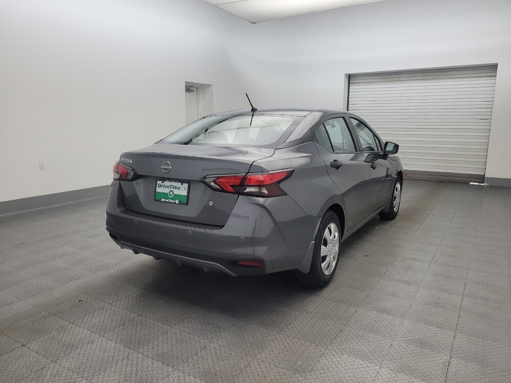 2024 Nissan Versa in Glendale, AZ 85301 - 18130977 9