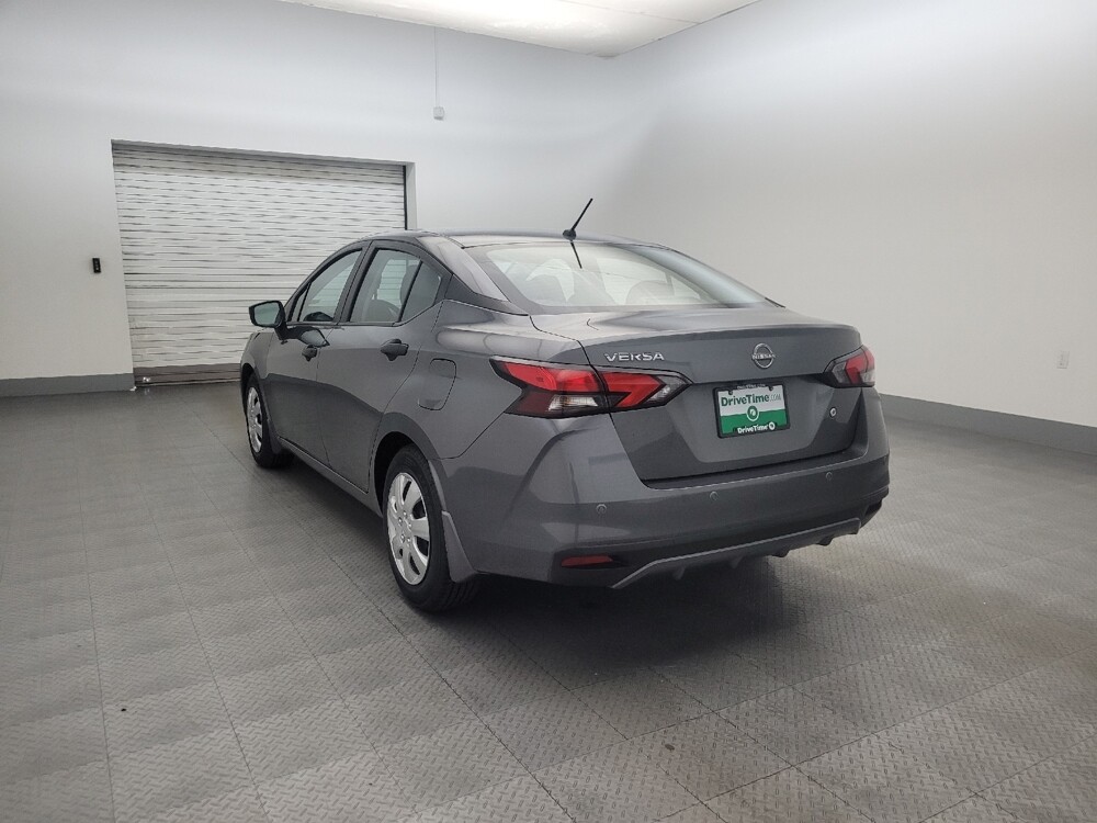 2024 Nissan Versa in Glendale, AZ 85301 - 18130977 5