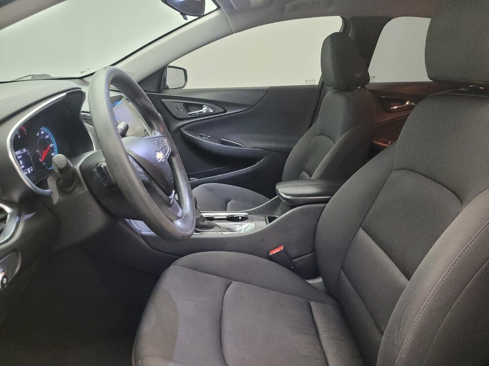 2021 Chevrolet Malibu in Tucson, AZ 85705 - 18130980 17