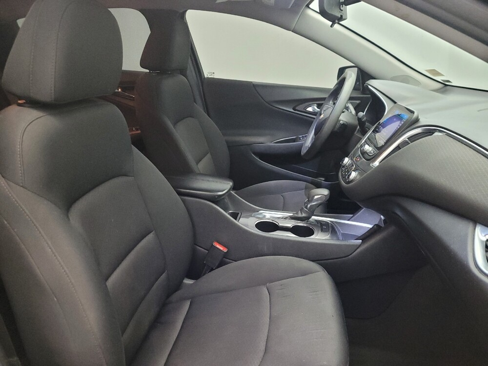 2021 Chevrolet Malibu in Tucson, AZ 85705 - 18130980 21