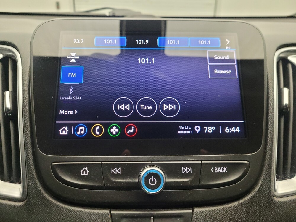 2021 Chevrolet Malibu in Tucson, AZ 85705 - 18130980 25