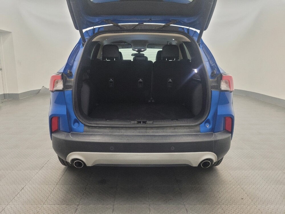 2020 Ford Escape in Glendale, AZ 85301 - 18130981 29