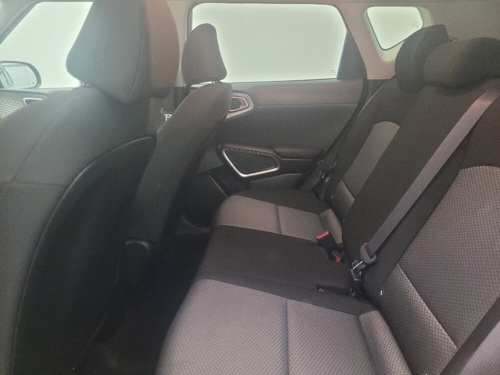 2024 Kia Soul in Phoenix, AZ 85022 - 18130985 18