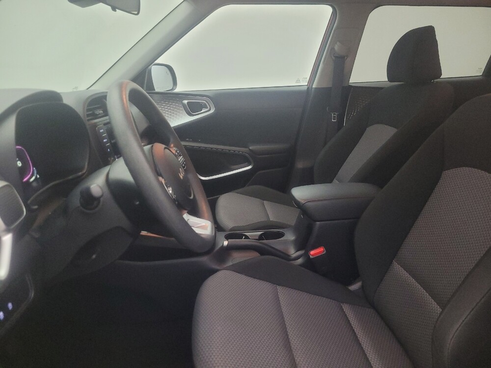 2024 Kia Soul in Phoenix, AZ 85022 - 18130985 17