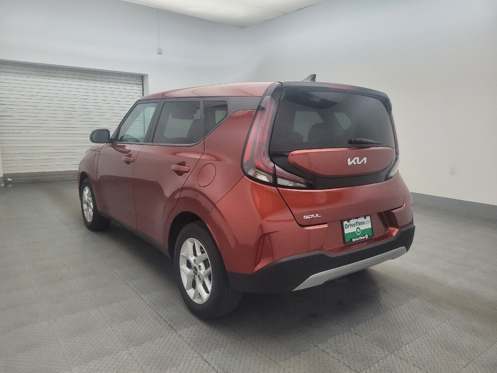 2024 Kia Soul in Phoenix, AZ 85022 - 18130985 5