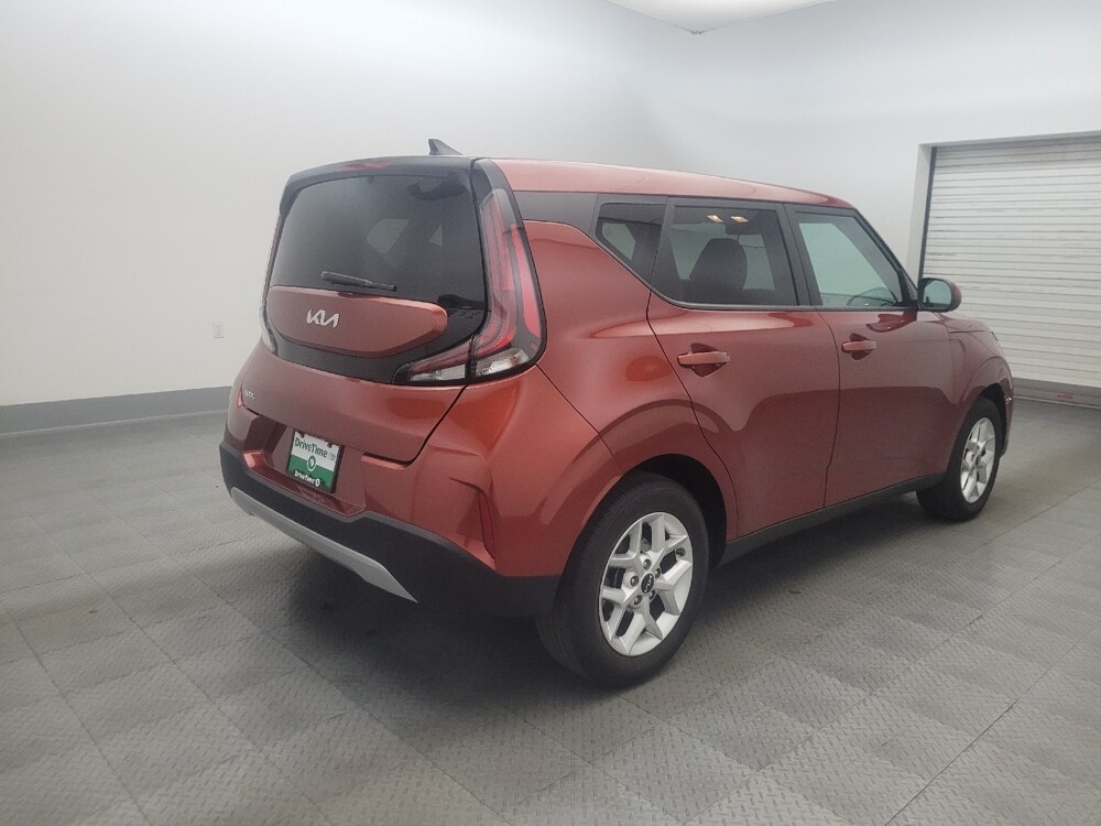 2024 Kia Soul in Phoenix, AZ 85022 - 18130985 9