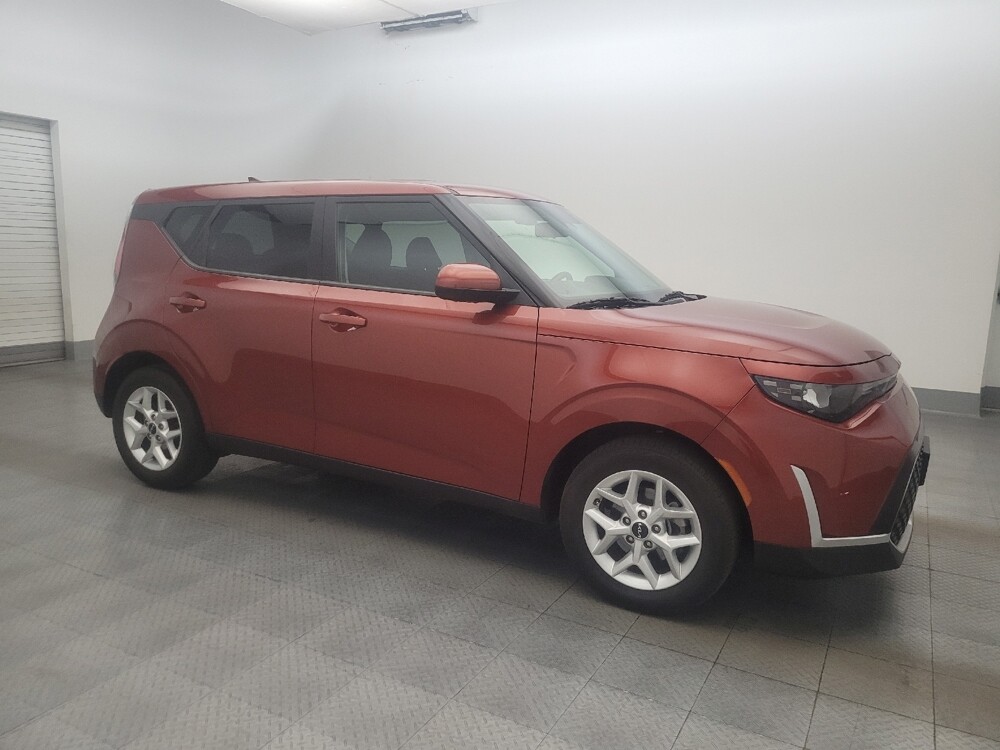 2024 Kia Soul in Phoenix, AZ 85022 - 18130985 11