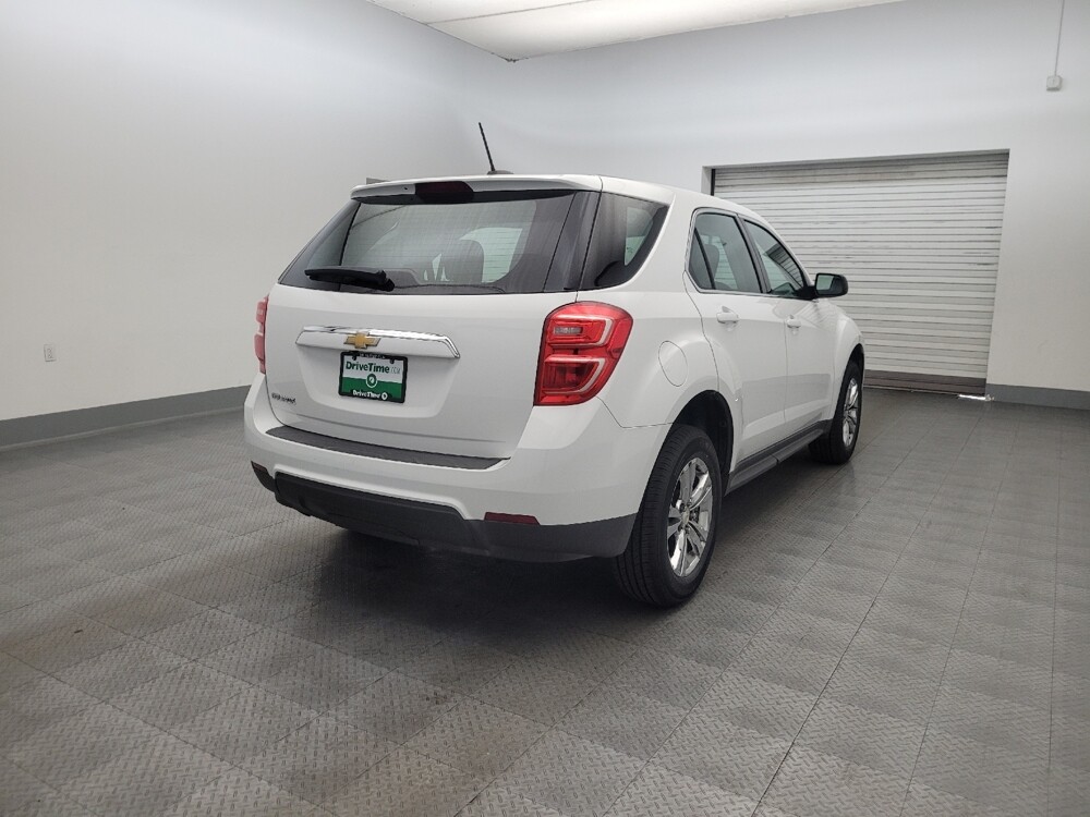 2017 Chevrolet Equinox in Mesa, AZ 85210 - 18130987 9