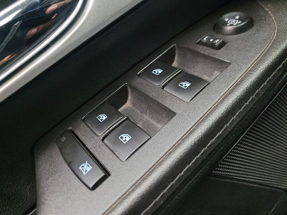 2017 Chevrolet Equinox in Mesa, AZ 85210 - 18130987 27