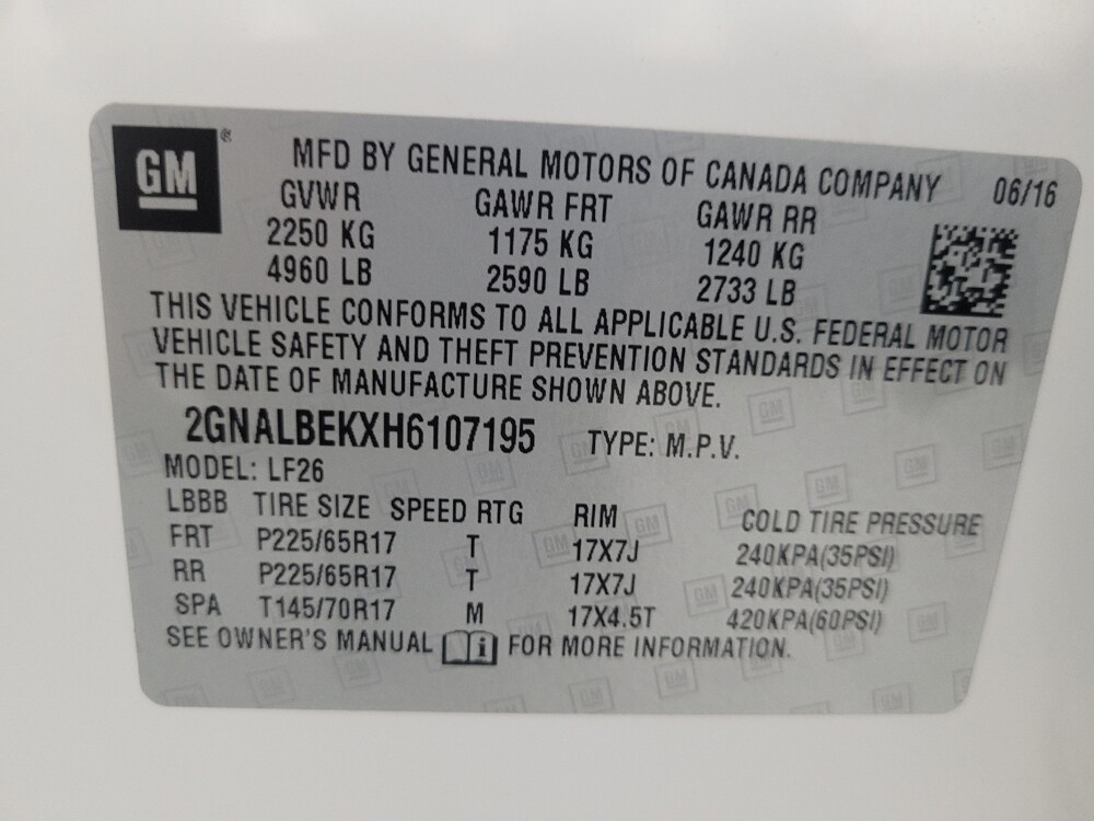 2017 Chevrolet Equinox in Mesa, AZ 85210 - 18130987 33