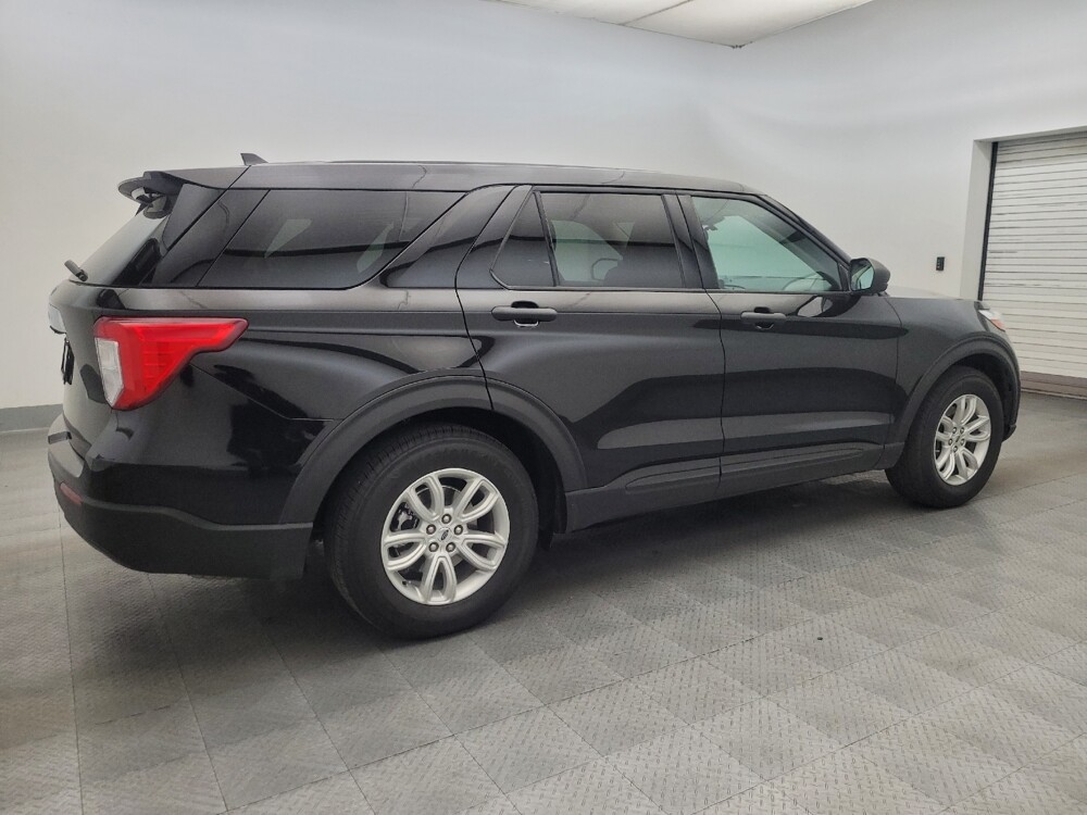 2021 Ford Explorer in Glendale, AZ 85301 - 18130988 10