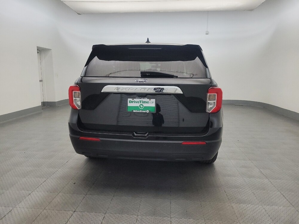 2021 Ford Explorer in Glendale, AZ 85301 - 18130988 7