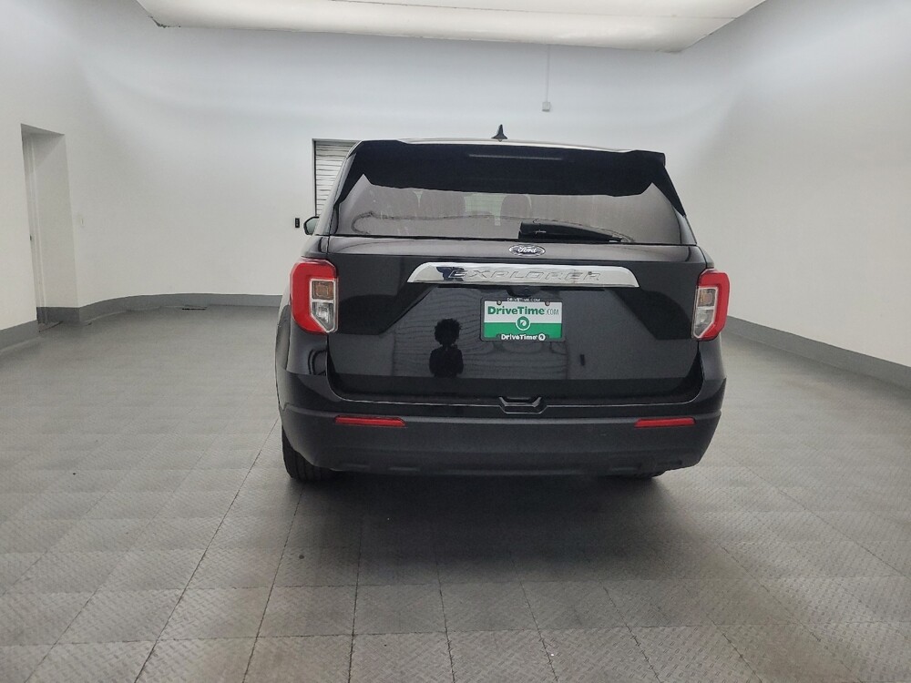 2021 Ford Explorer in Glendale, AZ 85301 - 18130988 6