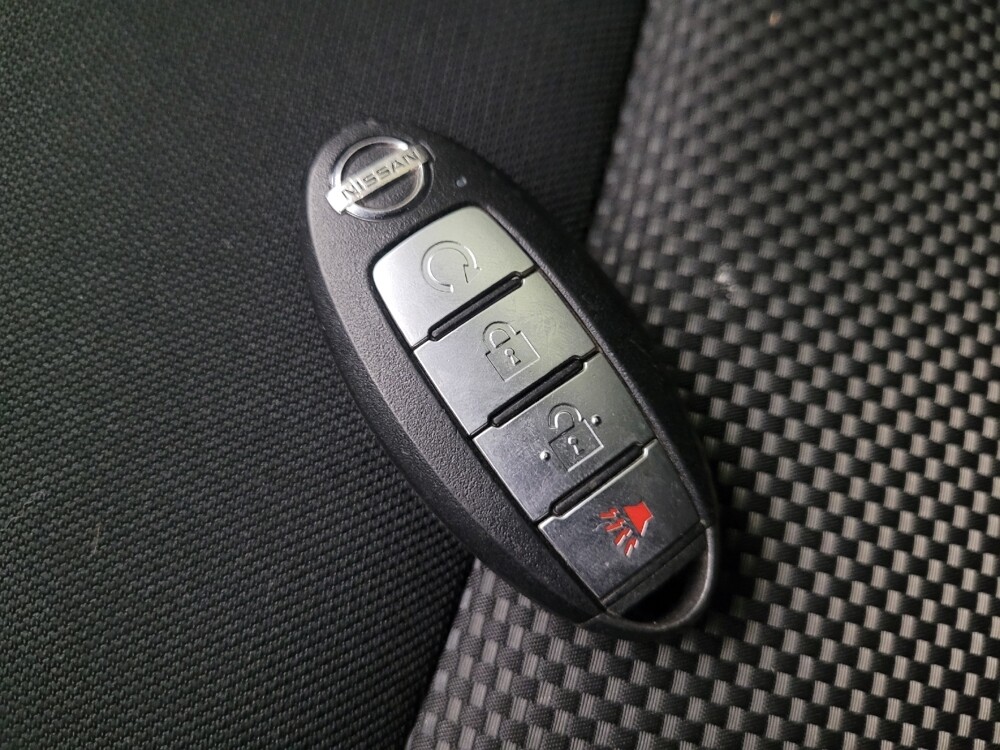 2020 Nissan Pathfinder in Mesa, AZ 85210 - 18130991 32