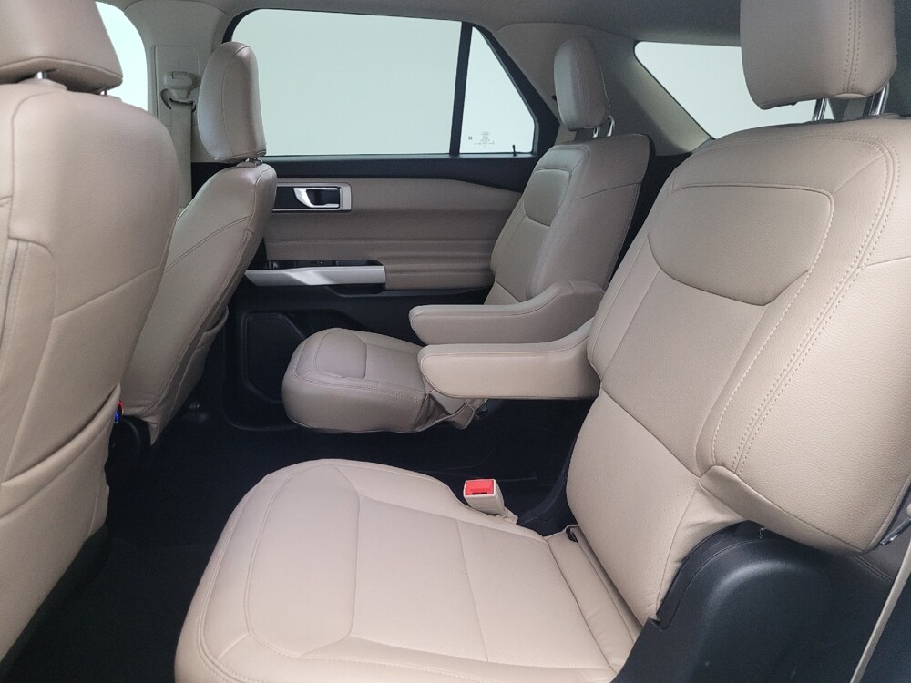 2021 Ford Explorer in Phoenix, AZ 85022 - 18130995 18