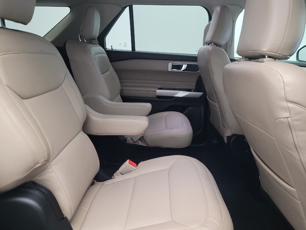 2021 Ford Explorer in Phoenix, AZ 85022 - 18130995 19