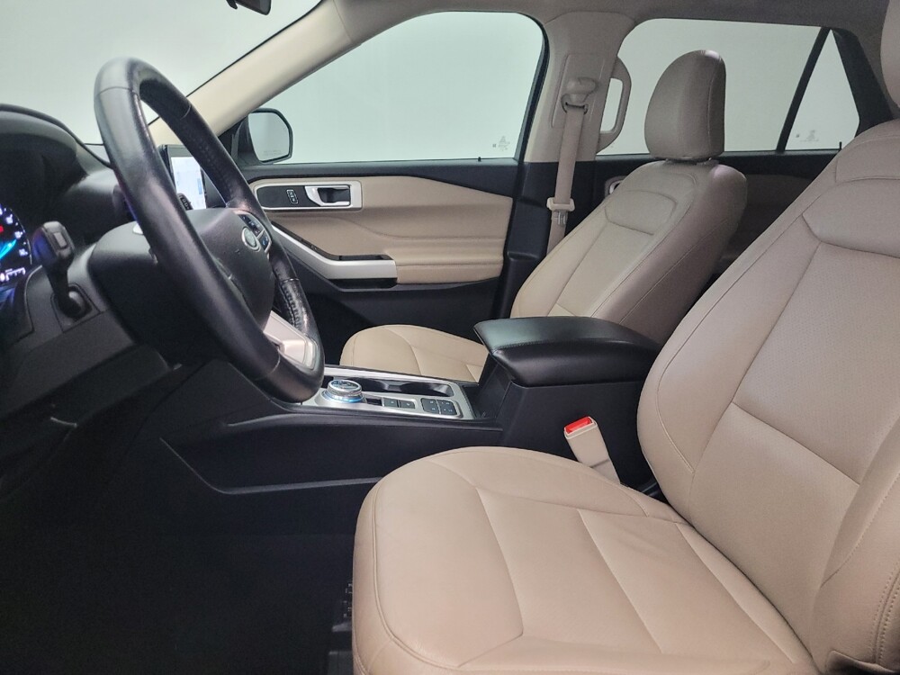 2021 Ford Explorer in Phoenix, AZ 85022 - 18130995 17