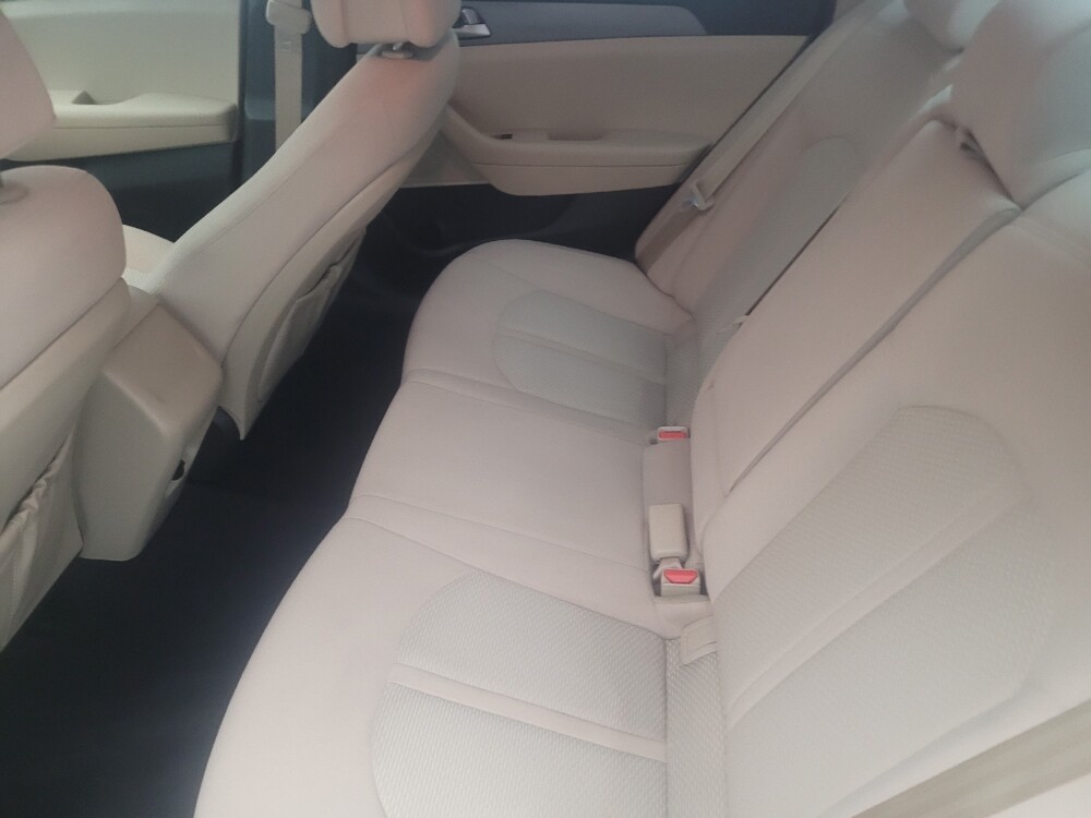 2017 Hyundai Sonata in Tallahassee, FL 32304 - 18131007 18