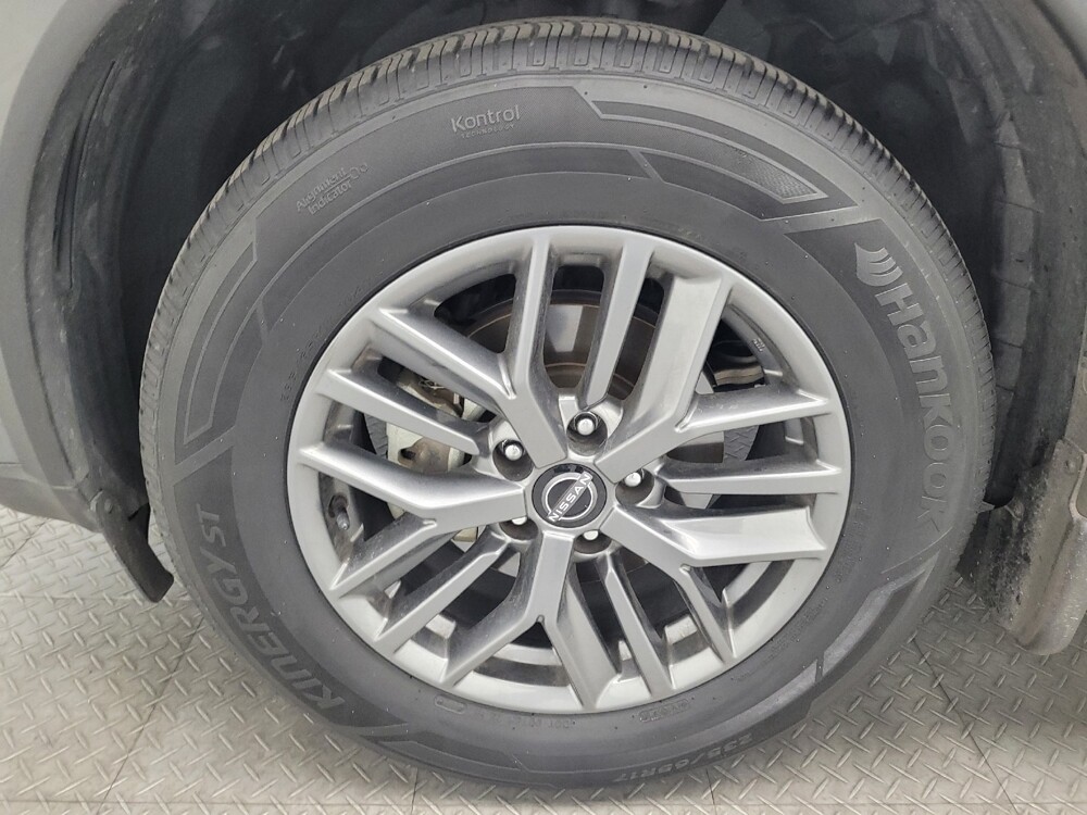 2023 Nissan Rogue in Las Vegas, NV 89104 - 18131015 31