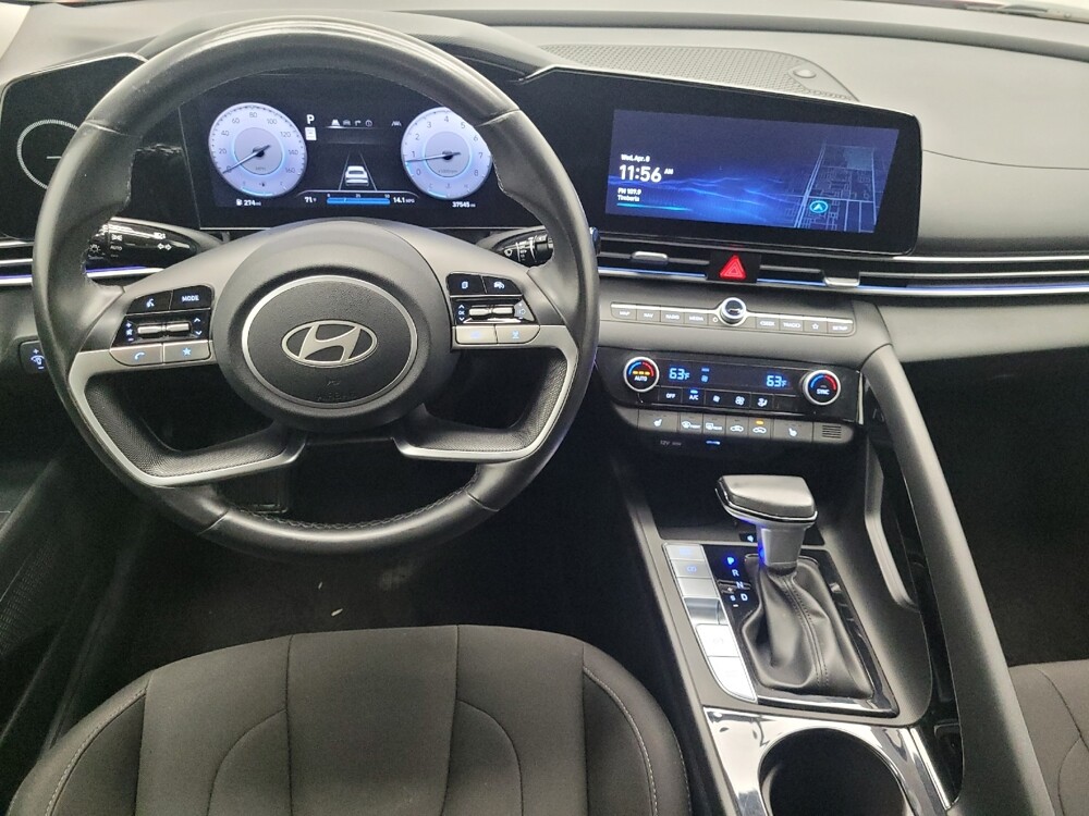 2025 Hyundai Elantra in Las Vegas, NV 89104 - 18131018 22