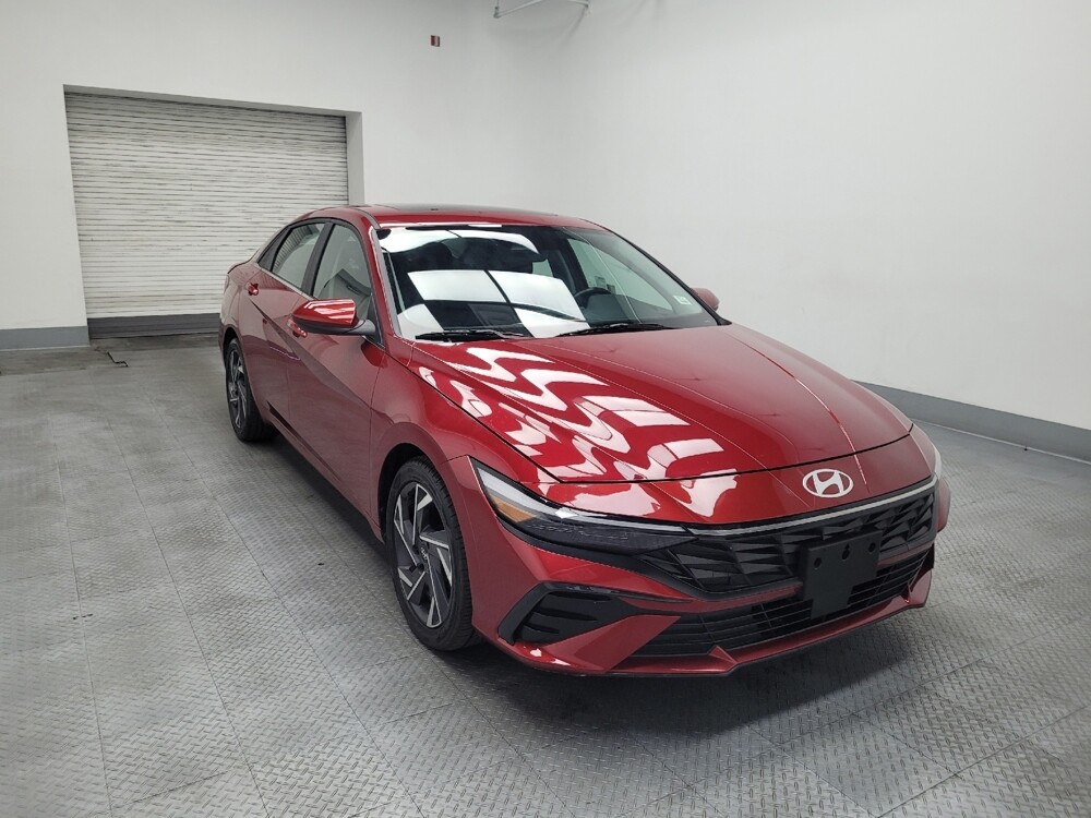 2025 Hyundai Elantra in Las Vegas, NV 89104 - 18131018 13