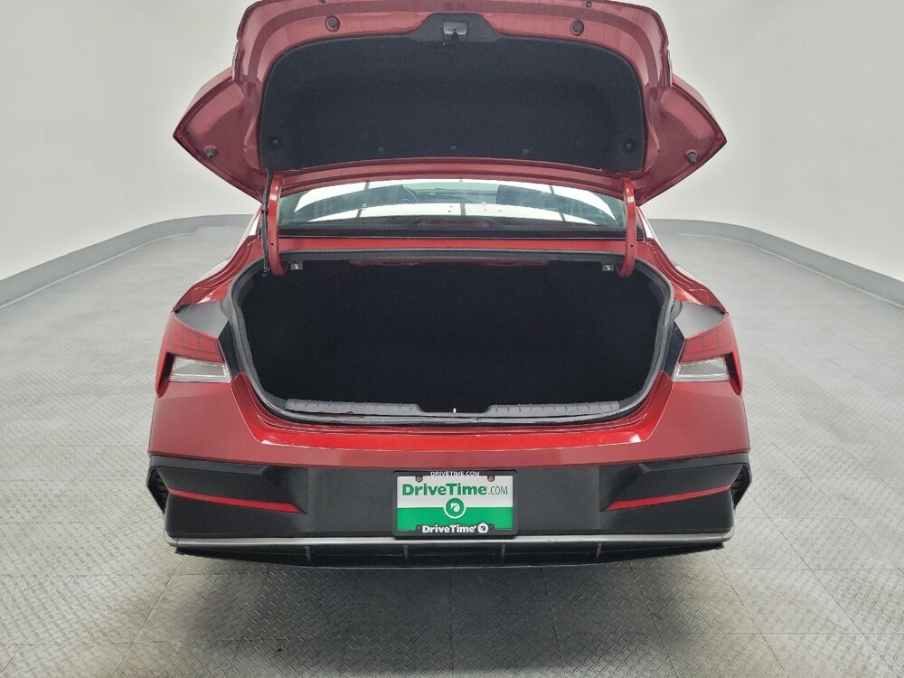 2025 Hyundai Elantra in Las Vegas, NV 89104 - 18131018 29