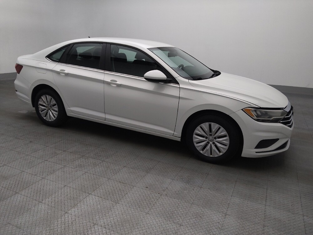 2019 Volkswagen Jetta in Gainesville, FL 32609 - 18131025 11