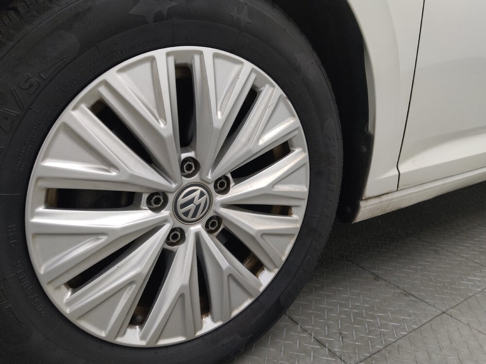 2019 Volkswagen Jetta in Gainesville, FL 32609 - 18131025 31