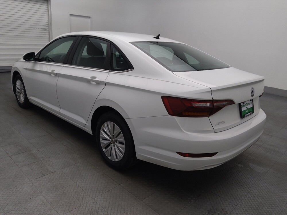 2019 Volkswagen Jetta in Gainesville, FL 32609 - 18131025 5