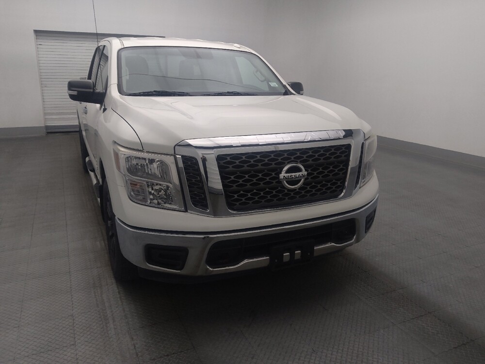 2018 Nissan Titan in Savannah, GA 31419 - 18131030 14
