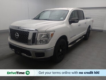 2018 Nissan Titan in Savannah, GA 31419