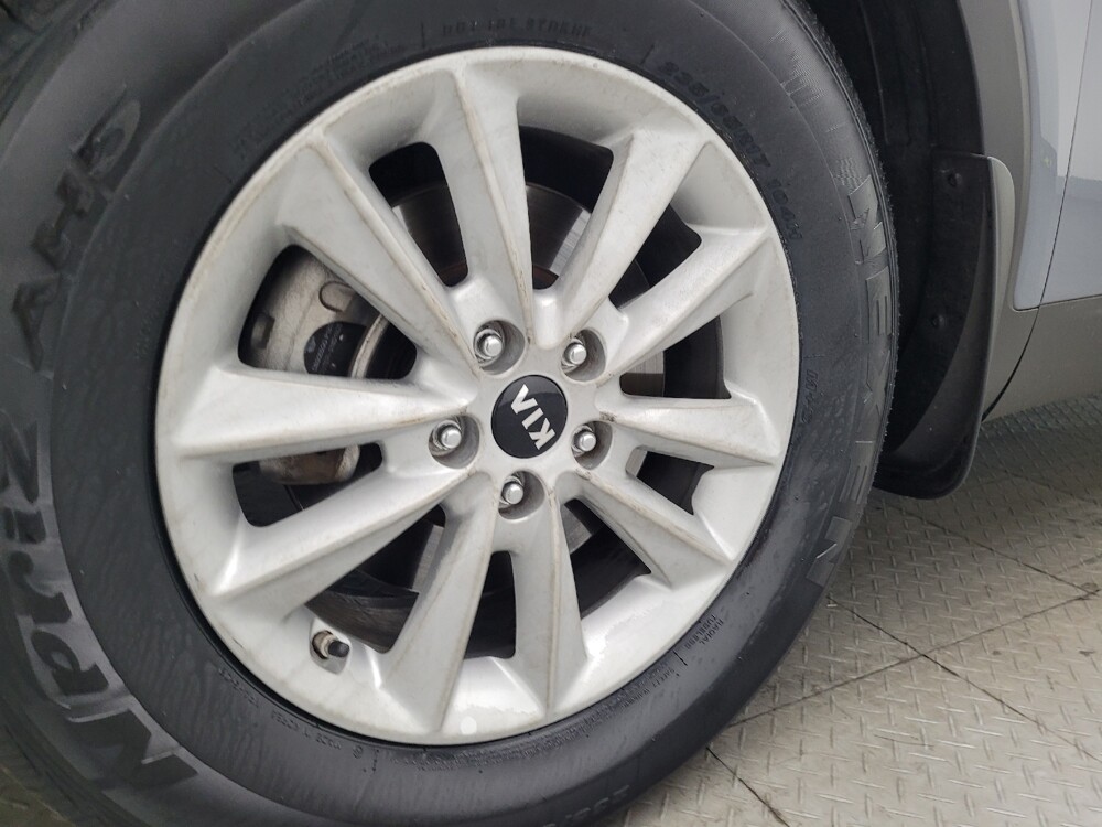 2020 Kia Sorento in Savannah, GA 31419 - 18131034 31