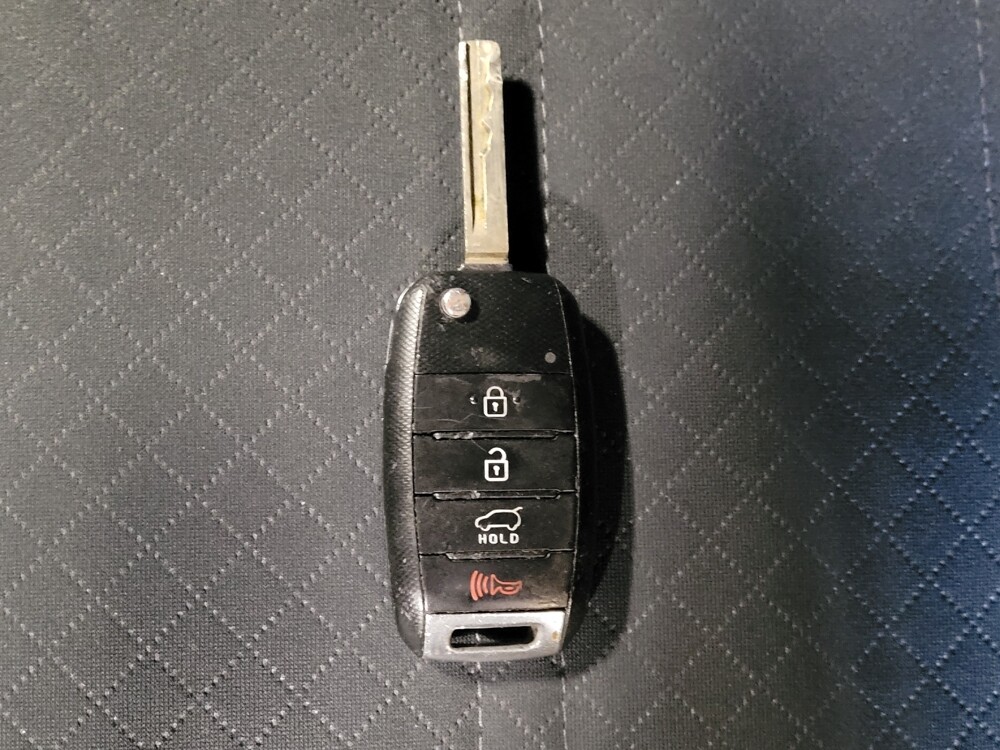 2020 Kia Sorento in Savannah, GA 31419 - 18131034 32