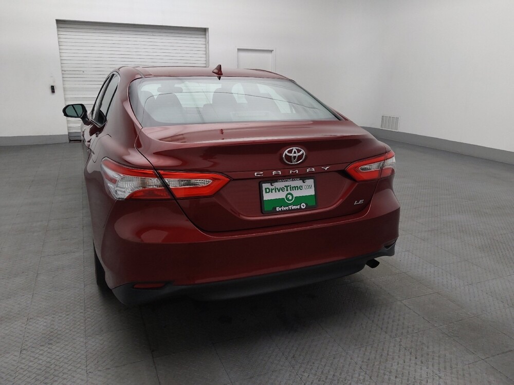 2019 Toyota Camry in Gainesville, FL 32609 - 18131035 6