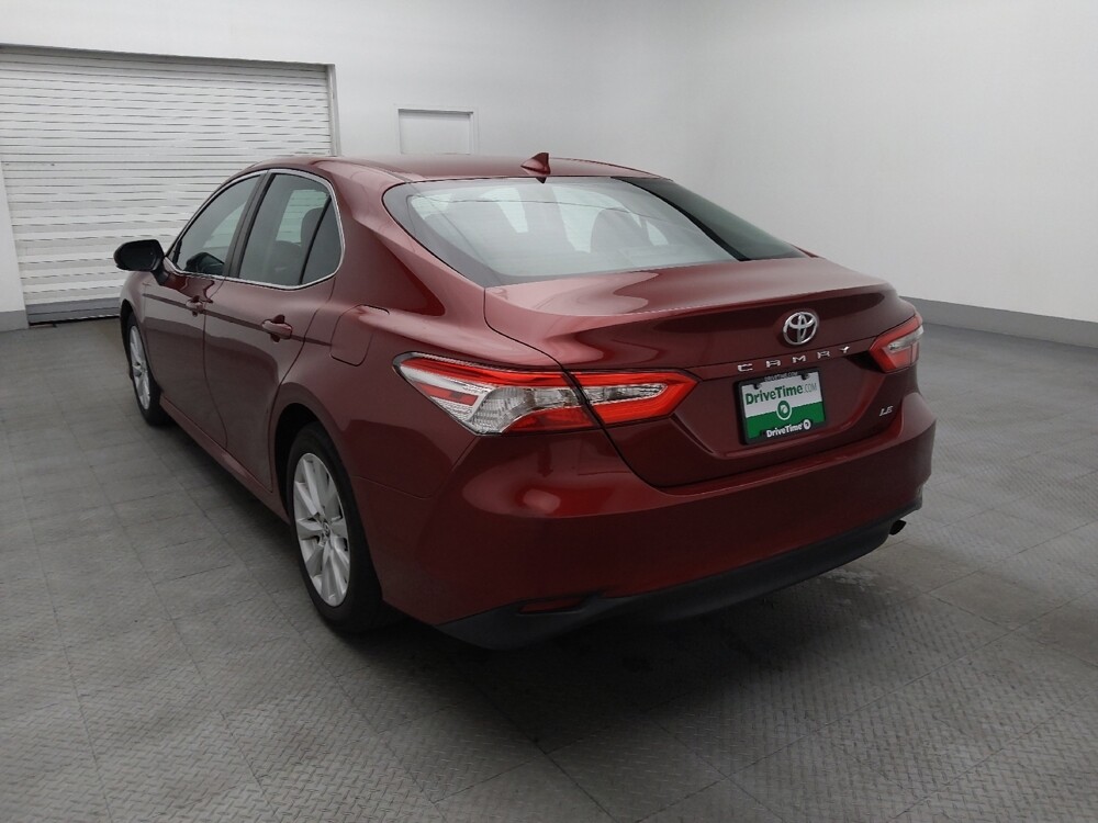 2019 Toyota Camry in Gainesville, FL 32609 - 18131035 5