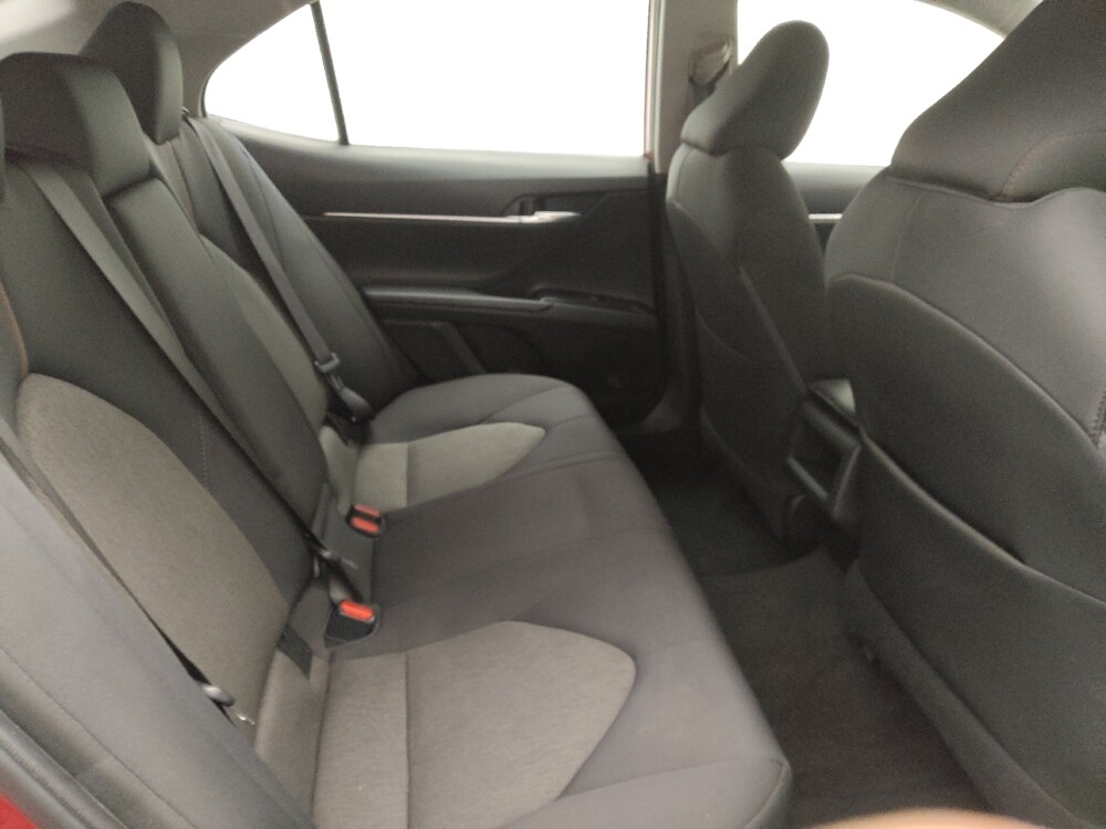 2019 Toyota Camry in Gainesville, FL 32609 - 18131035 19