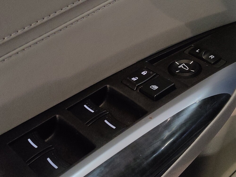 2019 Acura TLX in Pensacola, FL 32505 - 18131038 27