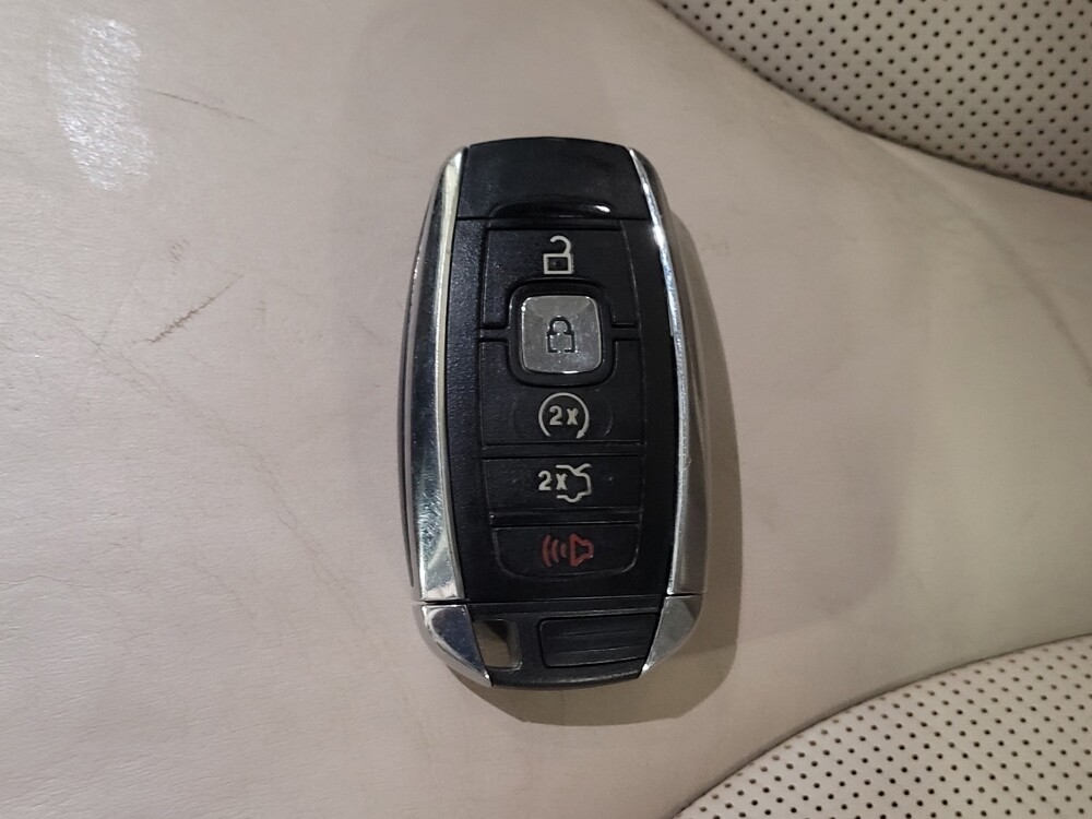 2017 Lincoln MKC in Savannah, GA 31419 - 18131044 32