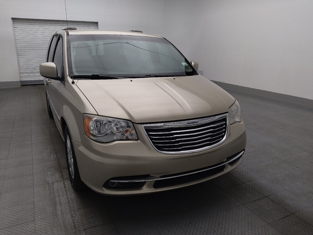 2015 Chrysler Town & Country in Salem, VA 24153 - 18131050 14