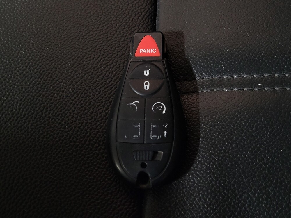 2015 Chrysler Town & Country in Salem, VA 24153 - 18131050 32