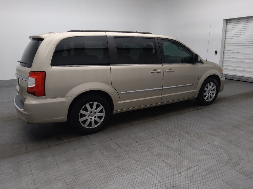2015 Chrysler Town & Country in Salem, VA 24153 - 18131050 10