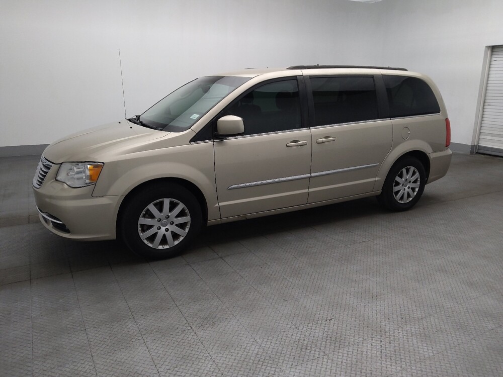2015 Chrysler Town & Country in Salem, VA 24153 - 18131050 2
