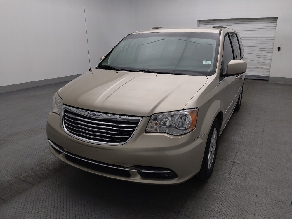 2015 Chrysler Town & Country in Salem, VA 24153 - 18131050 15