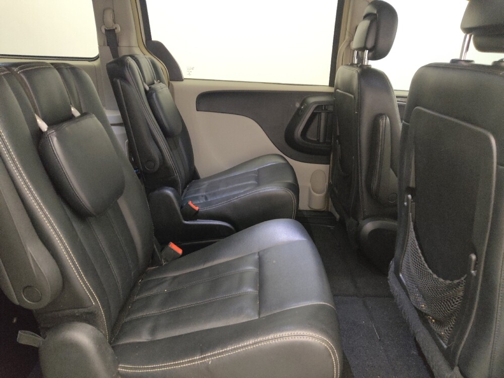 2015 Chrysler Town & Country in Salem, VA 24153 - 18131050 19